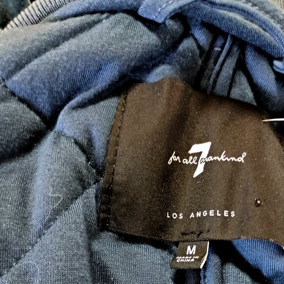 NWOT! BEAUTIFUL VELVET QUILTED BOMBER JACKET - Picture 4 of 5